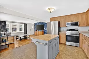 244 Colemore St, Agawam, MA 01030 - Photo 4