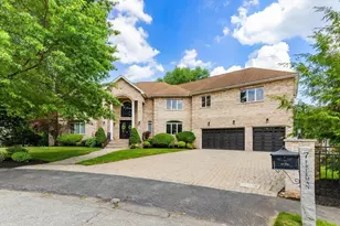 7 Freeman St, Lynnfield, MA 01940 - Photo 2