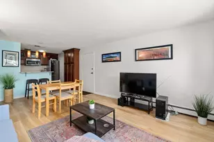 31 Warren St, Waltham, MA 02453 - Photo 6