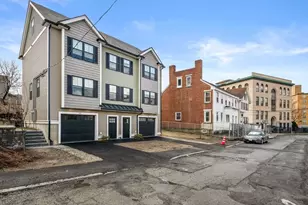 32 Union St, Lowell, MA 01852 - Photo 2