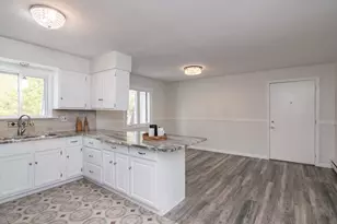 20 Lawrence Ave, South Hadley, MA 01075 - Photo 4