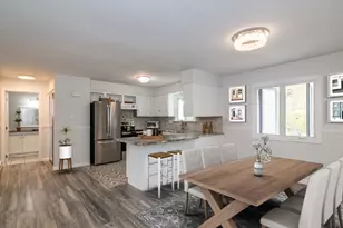 20 Lawrence Ave, South Hadley, MA 01075 - Photo 2