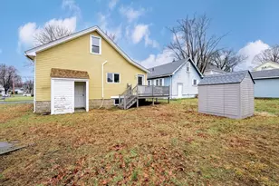 17 Oak St, West Springfield, MA 01089 - Photo 14