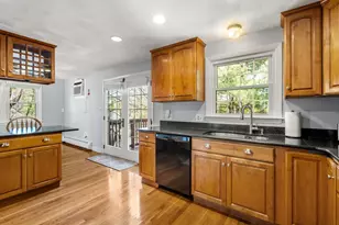 4 Michelle Ln, Randolph, MA 02368 - Photo 8