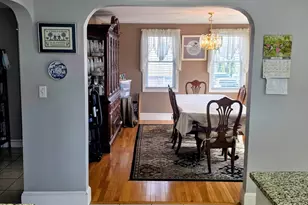 19 Harlow St, Saugus, MA 01906 - Photo 8