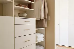 9 Hawthorne Pl, Boston, MA 02114 - Photo 4