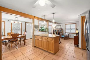 75 Pilgrim Ave, Wareham, MA 02571 - Photo 8