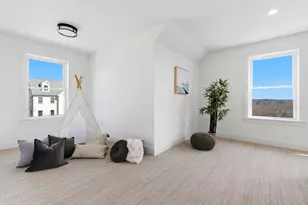 22 Mt Zion Rd, Melrose, MA 02176 - Photo 28