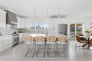 24 Mt Zion Rd, Melrose, MA 02176 - Photo 8