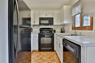 804 Reynolds Dr, Saugus, MA 01906 - Photo 10