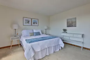 804 Reynolds Dr, Saugus, MA 01906 - Photo 24