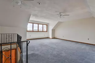 804 Reynolds Dr, Saugus, MA 01906 - Photo 28