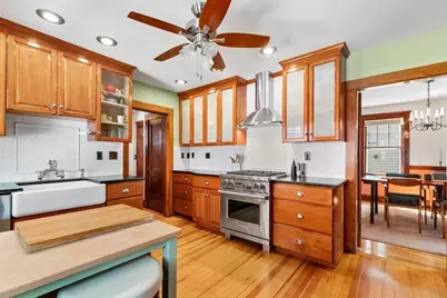 14A Linden Place, Brookline, MA 02445 - Photo 10