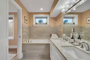 603 E 6th St, Boston, MA 02127 - Photo 34