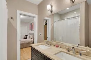 603 E 6th St, Boston, MA 02127 - Photo 36