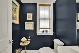 603 E 6th St, Boston, MA 02127 - Photo 32