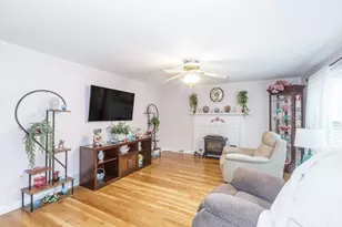 14 Glenwood Ave, Salisbury, MA 01952 - Photo 2