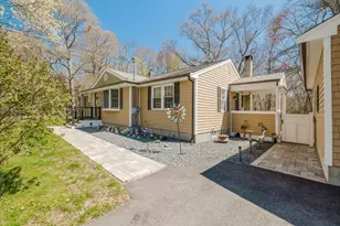 185 Moulton St, Rehoboth, MA 02769 - Photo 2