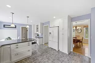 201 Spring St, Hopkinton, MA 01748 - Photo 8
