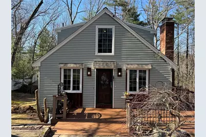 47 Kingsbury Rd, Norfolk, MA 02056 - Photo 1