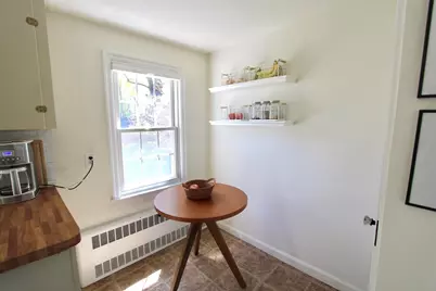 8 Birmingham Rd, Worcester, MA 01606 - Photo 8