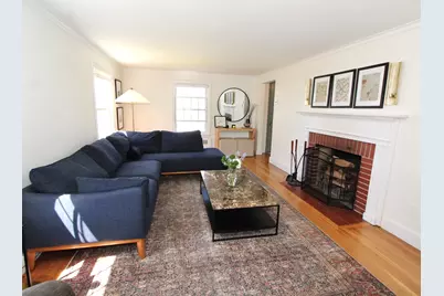 8 Birmingham Rd, Worcester, MA 01606 - Photo 2