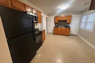 383 Newbury St, Springfield, MA 01104 - Photo 4
