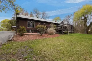 32 Morris St, Seekonk, MA 02771 - Photo 2