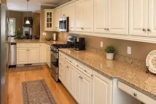 877 Auburnville Way, Whitman, MA 02382 - Photo 6