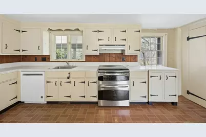 302 Church Street, Northborough, MA 01532 - Photo 6