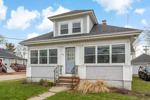 83 Davis Straits, Falmouth, MA 02540 - Photo 2