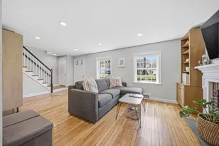 28 Lilly Ln, Dedham, MA 02026 - Photo 4