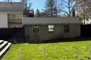 22 Spring St, North Brookfield, MA 01535 - Photo 22