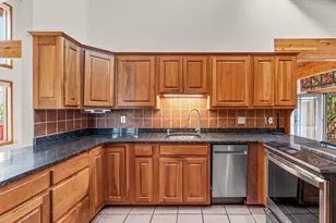 13 Cedar St, Mashpee, MA 02649 - Photo 4