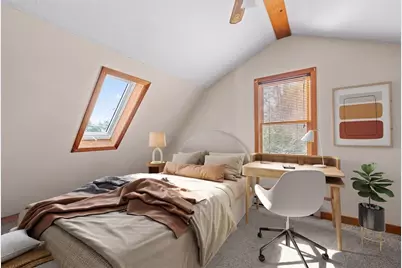 184 Pleasant St, Grafton, MA 01560 - Photo 24