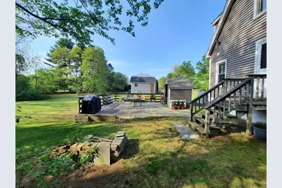 184 Pleasant St, Grafton, MA 01560 - Photo 32