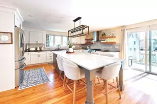 21 Herbert St, Wakefield, MA 01880 - Photo 4
