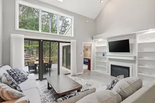 59 Hillside Dr, Wayland, MA 01778 - Photo 4