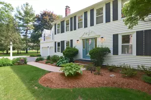 26 Kittredge St, Walpole, MA 02081 - Photo 2