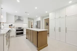 26 Kittredge St, Walpole, MA 02081 - Photo 8