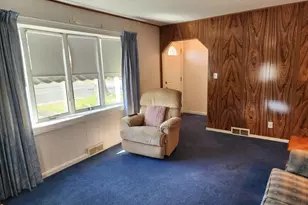 800 McKinstry Ave, Chicopee, MA 01020 - Photo 12