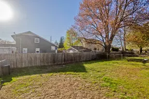 78 Glendale St, Chicopee, MA 01020 - Photo 26