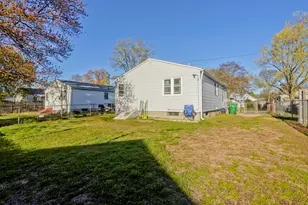 78 Glendale St, Chicopee, MA 01020 - Photo 24