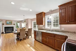 138 North St, Bellingham, MA 02019 - Photo 8