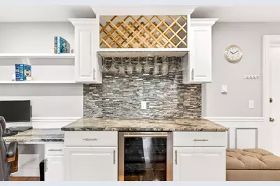 31 Church Green #102, Taunton, MA 02780 - Photo 4