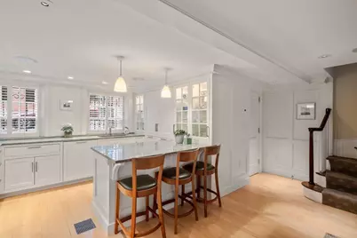80 Pinckney Street, Boston, MA 02114 - Photo 2