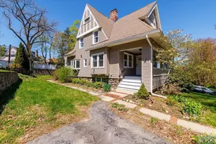 4 Chamberlain Pkwy, Worcester, MA 01602 - Photo 2