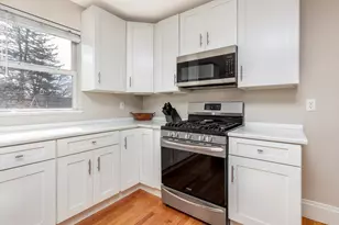 26 Cedar St, Marblehead, MA 01945 - Photo 14