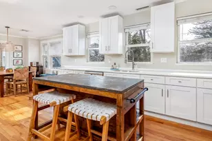 26 Cedar St, Marblehead, MA 01945 - Photo 10
