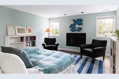 185 Warren Street, Brookline, MA 02445 - Photo 16